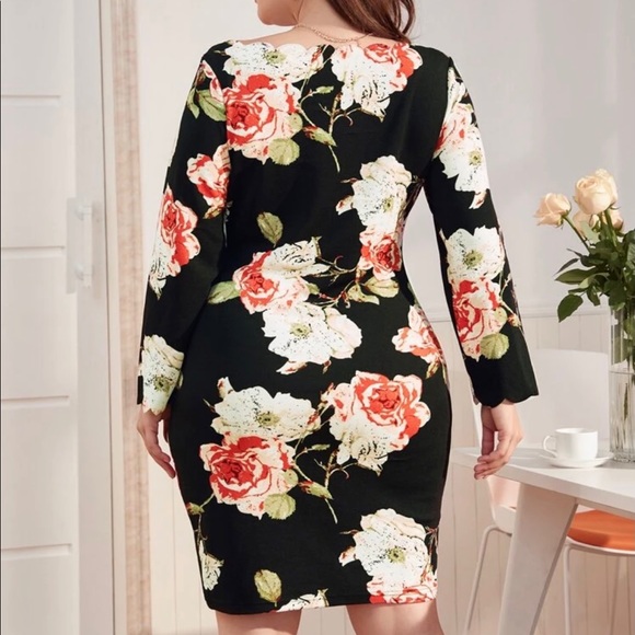 Scalloped Black Floral Dress NWOT - Picture 2 of 7